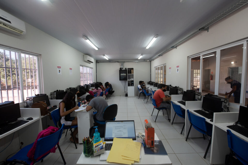 Apoie o Instituto Janela para o Mundo e faça a diferença através da educação e oportunidades