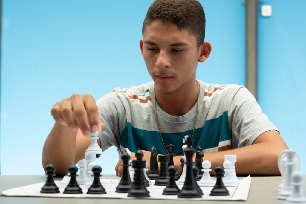 Transformando vidas: Conheça o Instituto Janela para o Mundo e seu impacto através da educação e geração de renda